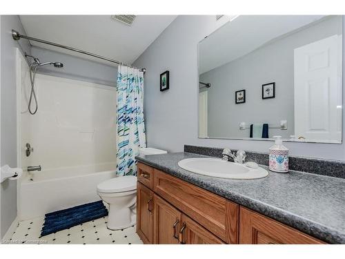 18 Porter Drive, Guelph, ON - Indoor Photo Showing Bathroom