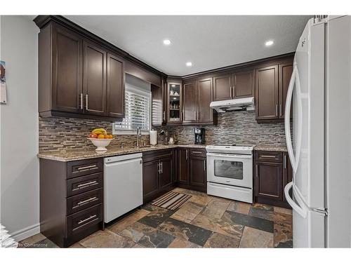 50 Rouse Avenue, Cambridge, ON - Indoor Photo Showing Kitchen With Upgraded Kitchen