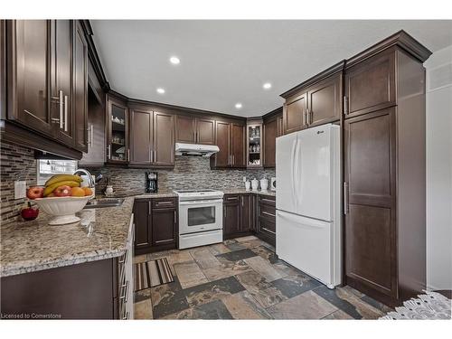 50 Rouse Avenue, Cambridge, ON - Indoor Photo Showing Kitchen With Upgraded Kitchen