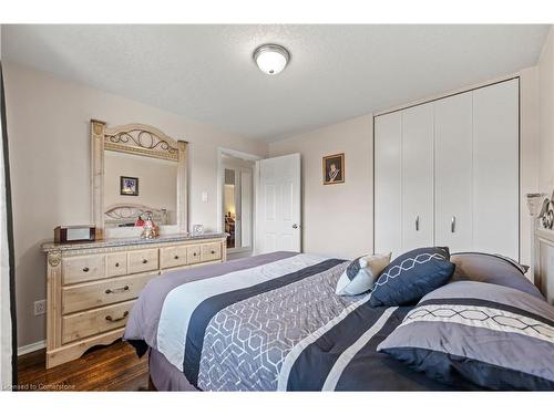 50 Rouse Avenue, Cambridge, ON - Indoor Photo Showing Bedroom