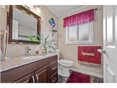 50 Rouse Avenue, Cambridge, ON - Indoor Photo Showing Bathroom