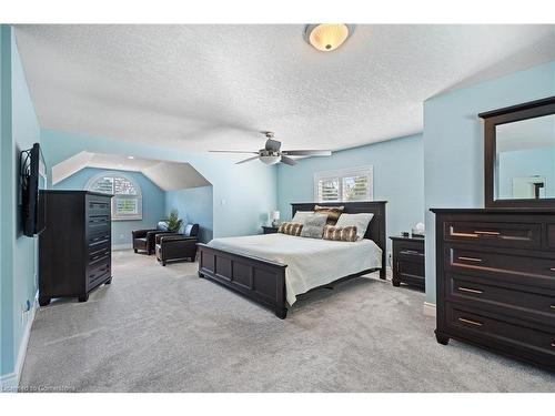 728 Country Squire Road, Waterloo, ON - Indoor Photo Showing Bedroom