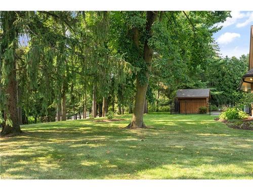 728 Country Squire Road, Waterloo, ON - Outdoor