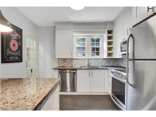 87 Simeon Street, Kitchener, ON - Indoor Photo Showing Kitchen With Stainless Steel Kitchen With Upgraded Kitchen