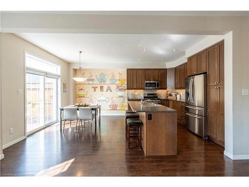 361 Bamberg Crescent, Waterloo, ON - Indoor Photo Showing Kitchen