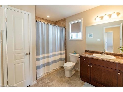 361 Bamberg Crescent, Waterloo, ON - Indoor Photo Showing Bathroom