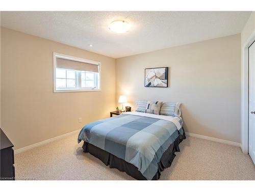 361 Bamberg Crescent, Waterloo, ON - Indoor Photo Showing Bedroom