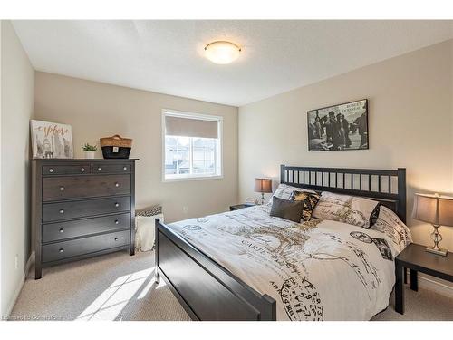 361 Bamberg Crescent, Waterloo, ON - Indoor Photo Showing Bedroom