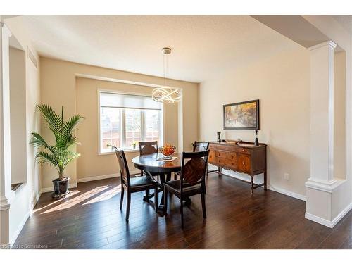 361 Bamberg Crescent, Waterloo, ON - Indoor Photo Showing Dining Room