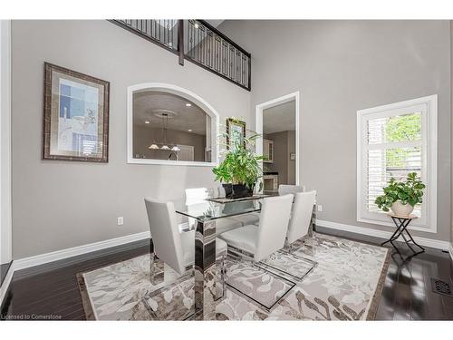 290 Woodridge Drive, Mannheim, ON - Indoor Photo Showing Dining Room