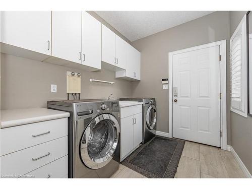 290 Woodridge Drive, Mannheim, ON - Indoor Photo Showing Laundry Room