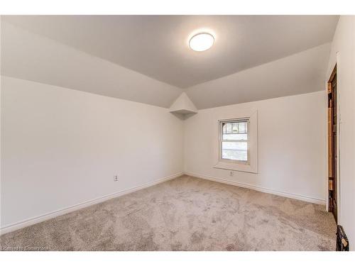 285 Courtland Avenue E, Kitchener, ON - Indoor Photo Showing Other Room