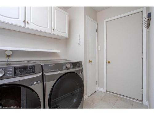 134 Bayne Crescent, Cambridge, ON - Indoor Photo Showing Laundry Room