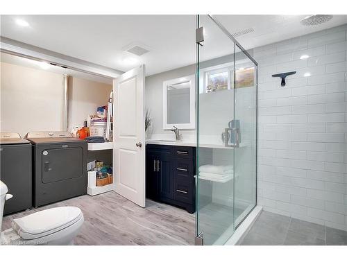 51 Southmoor Drive, Kitchener, ON - Indoor Photo Showing Bathroom