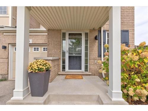 38 Manhattan Circle, Cambridge, ON - Outdoor