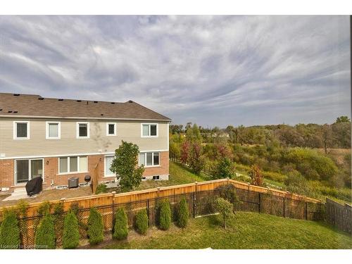 38 Manhattan Circle, Cambridge, ON - Outdoor