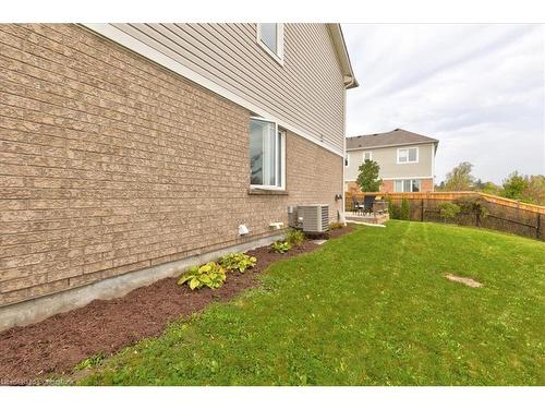 38 Manhattan Circle, Cambridge, ON - Outdoor With Deck Patio Veranda With Exterior