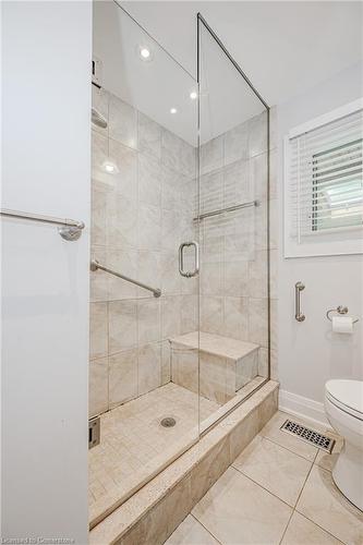 1338 De Quincy Crescent, Burlington, ON - Indoor Photo Showing Bathroom