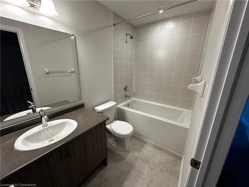 24-15 Blacklock Street, Cambridge, ON - Indoor Photo Showing Bathroom