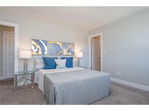 785 Sundrops Court, Waterloo, ON - Indoor Photo Showing Bedroom