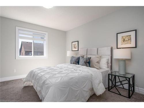 785 Sundrops Court, Waterloo, ON - Indoor Photo Showing Bedroom