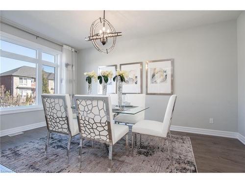 785 Sundrops Court, Waterloo, ON - Indoor Photo Showing Dining Room