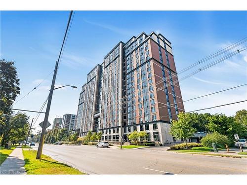 1402-1235 Richmond Street, London, ON - Outdoor With Facade