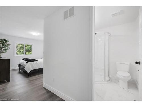 670 Wild Ginger Avenue, Waterloo, ON - Indoor Photo Showing Bathroom