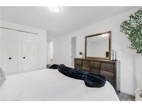 670 Wild Ginger Avenue, Waterloo, ON - Indoor Photo Showing Bedroom