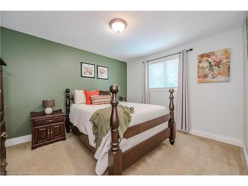 22 Pezzack Street, Cambridge, ON - Indoor Photo Showing Bedroom