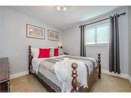 22 Pezzack Street, Cambridge, ON - Indoor Photo Showing Bedroom