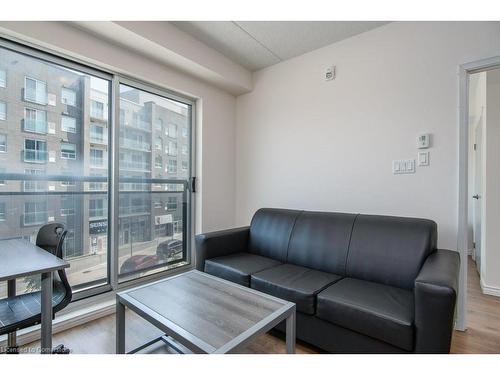 G202-275 Larch Street, Waterloo, ON - Indoor Photo Showing Living Room