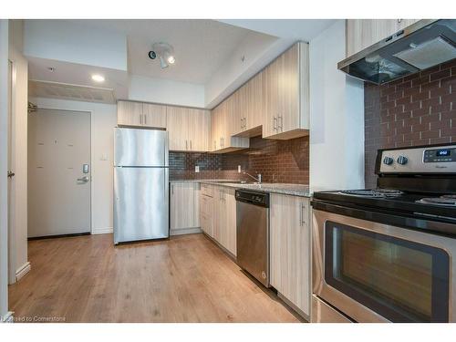 G202-275 Larch Street, Waterloo, ON - Indoor Photo Showing Kitchen With Stainless Steel Kitchen