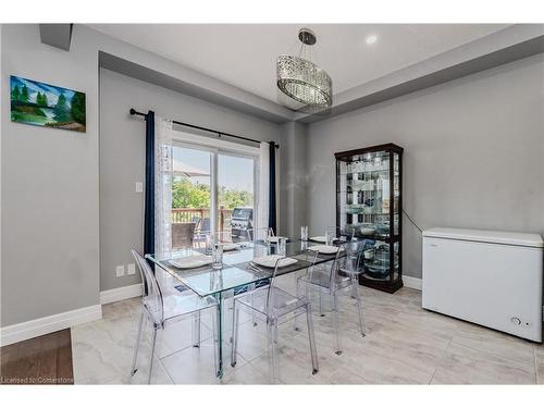 51 Newcastle Court, Kitchener, ON - Indoor Photo Showing Dining Room