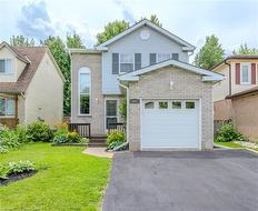 527 Drummerhill Crescent  Waterloo, ON N2T 1G3