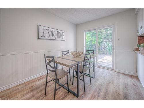 36 The Country Way, Kitchener, ON - Indoor Photo Showing Dining Room