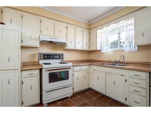 175 Northlake Drive, Waterloo, ON - Indoor Photo Showing Kitchen With Double Sink