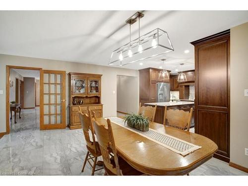 5 Columbo Crt Court, St. George, ON - Indoor Photo Showing Dining Room