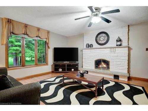 5 Columbo Crt Court, St. George, ON - Indoor Photo Showing Living Room With Fireplace