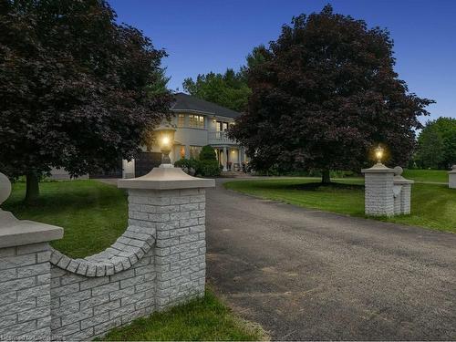 5 Columbo Crt Court, St. George, ON - Outdoor