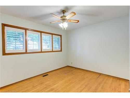 227 Stonybrook Drive, Kitchener, ON - Indoor Photo Showing Other Room