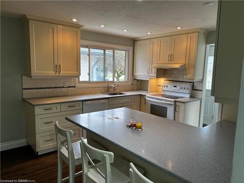 34 Appalachian Crescent, Kitchener, ON - Indoor Photo Showing Kitchen