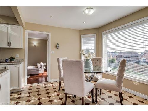 38 Wallace Drive, Cambridge, ON - Indoor Photo Showing Dining Room