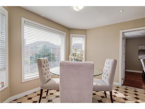 38 Wallace Drive, Cambridge, ON - Indoor Photo Showing Dining Room