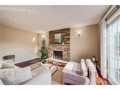 38 Wallace Drive, Cambridge, ON - Indoor Photo Showing Living Room With Fireplace