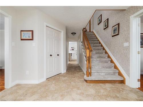 6 Clydebank Drive, Cambridge, ON - Indoor Photo Showing Other Room