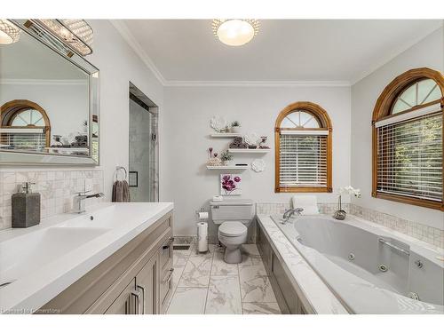 6 Clydebank Drive, Cambridge, ON - Indoor Photo Showing Bathroom