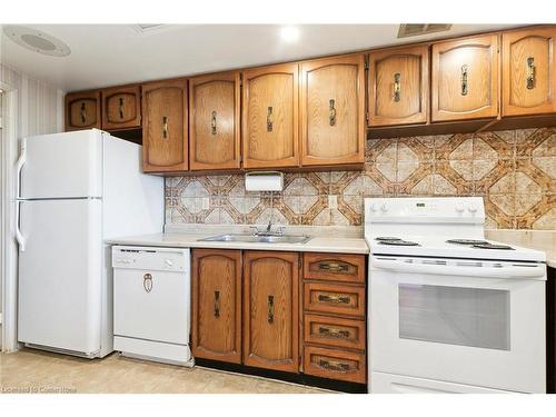 3503-3303 Don Mills Road, North York, ON - Indoor Photo Showing Kitchen With Double Sink