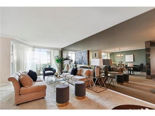 3503-3303 Don Mills Road, North York, ON - Indoor Photo Showing Living Room