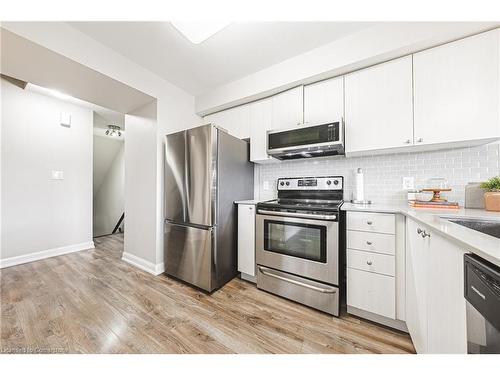 17-350 Fisher Mills Road, Cambridge, ON - Indoor Photo Showing Kitchen With Stainless Steel Kitchen